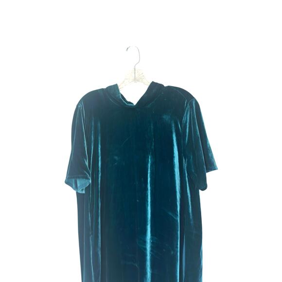 Eileen Fisher Green Short Sleeve Velvet Mock Neck Knee Length Dress Medium - Picture 3 of 14